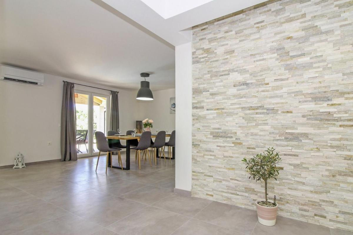 Natascha In Pamici - Haus Fuer 6 Personen Villa Zminj Luaran gambar