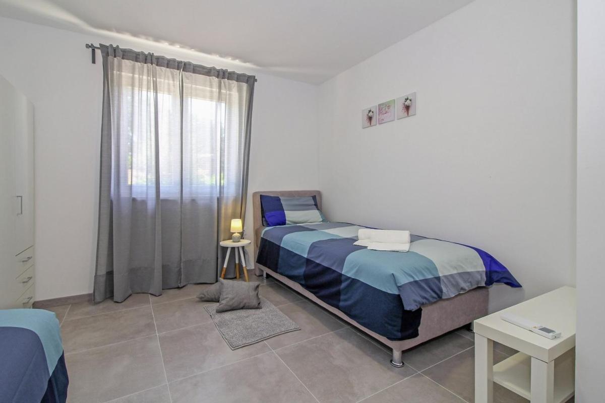 Natascha In Pamici - Haus Fuer 6 Personen Villa Zminj Luaran gambar
